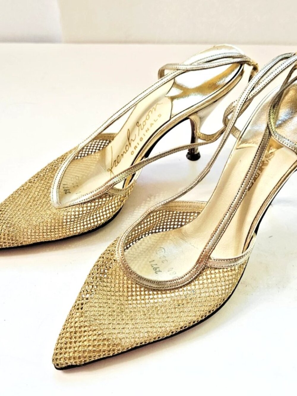 Vintage 1960s Chandler's French Room Originals Gold Mesh Slingback Heels Size 5